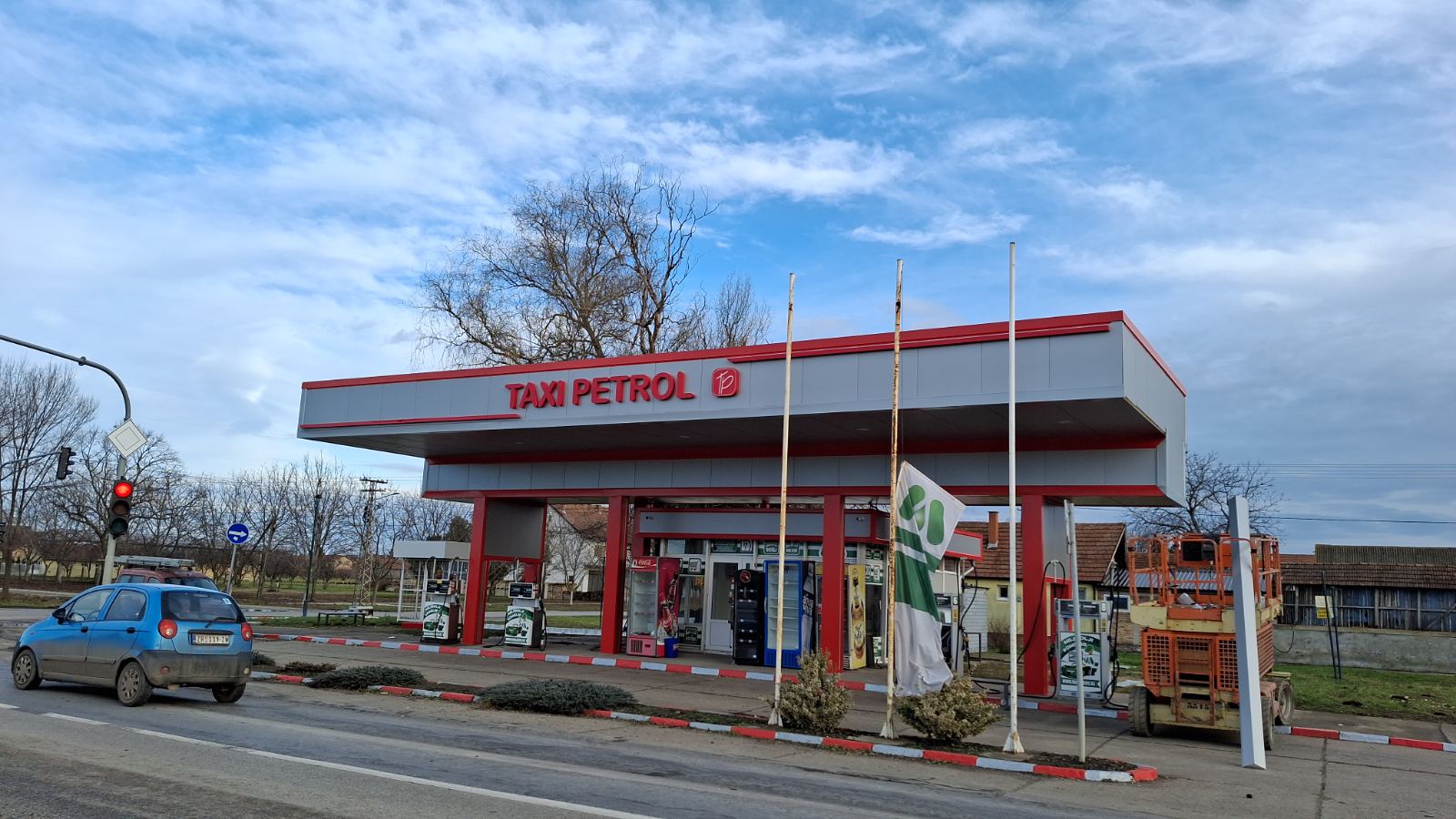 Benzinska pumpa Taxi Petrol u Banatskom Karađorđevu | MCon čelična konstrukcija