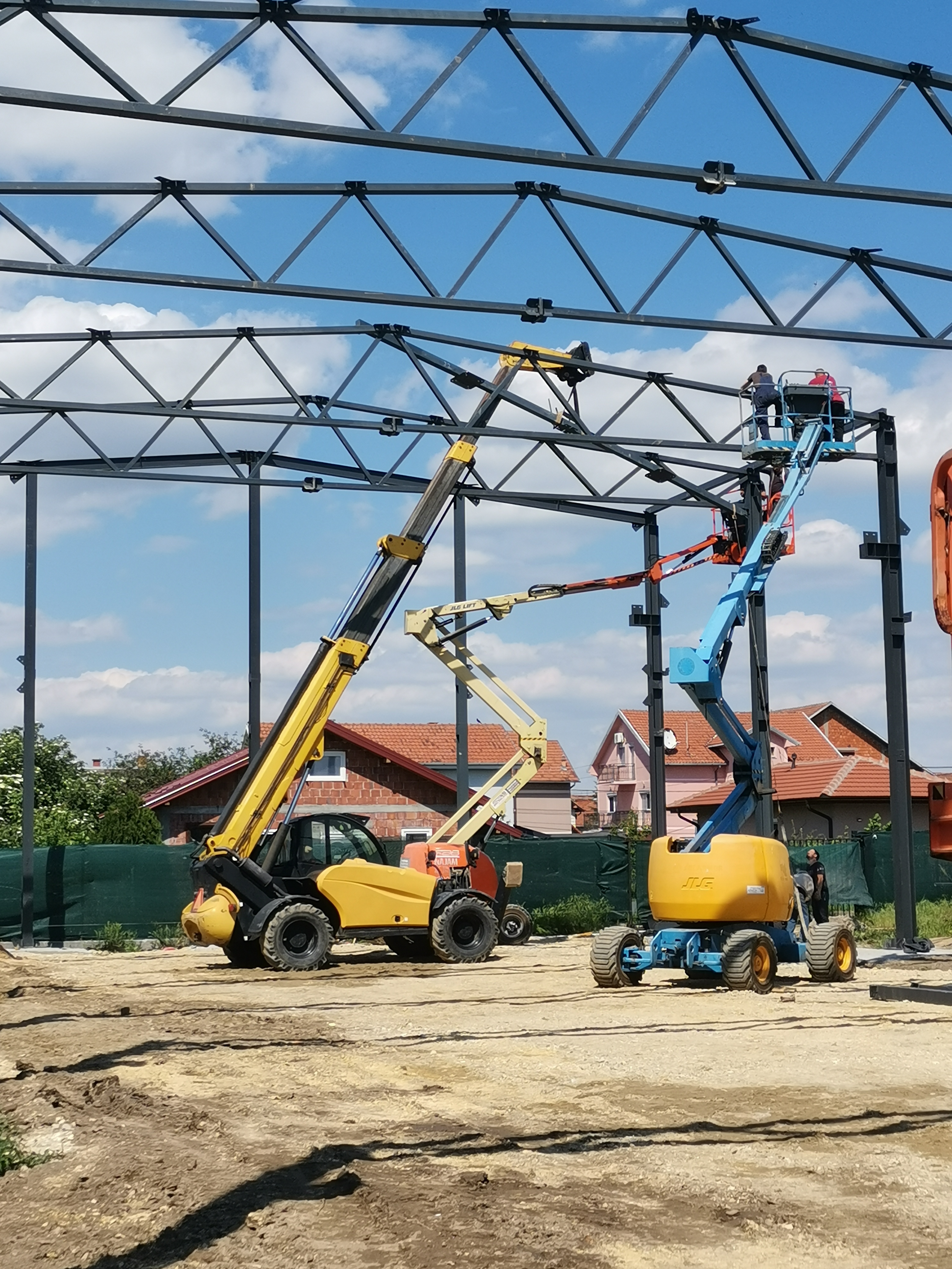 MCon čelični projekat — izrada i montaža konstrukcija