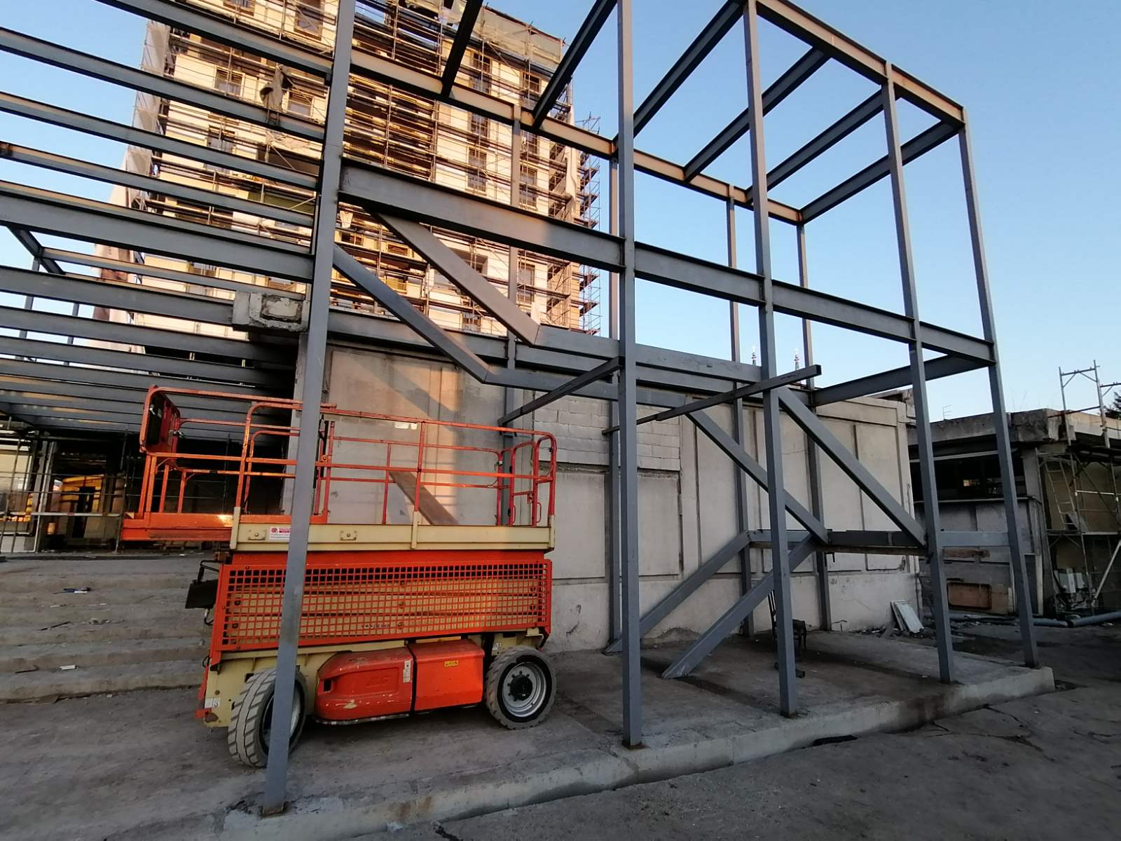 Sporedni ulaz i poslastičarnica — hotel Tamiš, Pančevo | MCon izrada