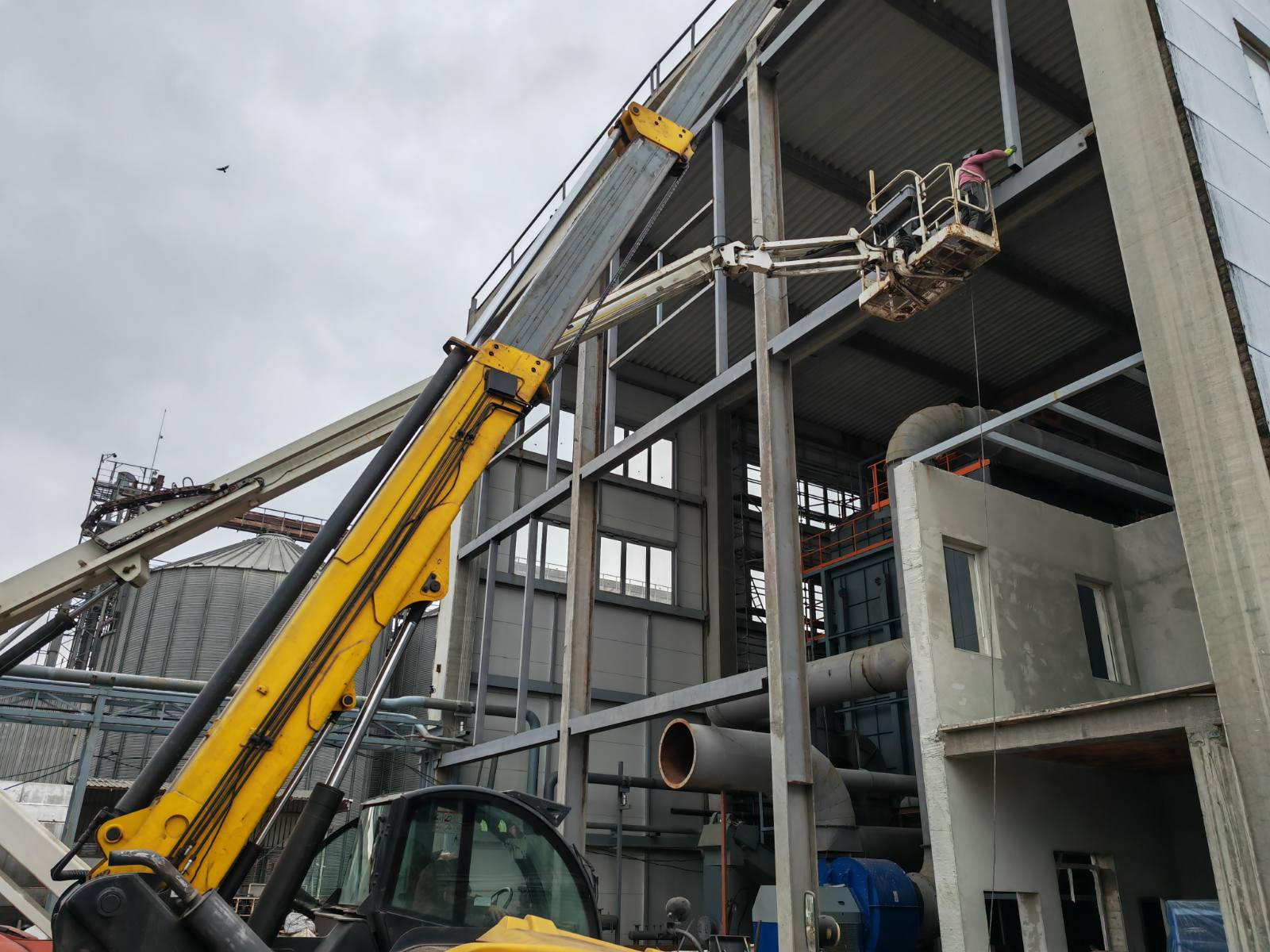 Haulotte platforma — radna visina do 20m | MCon iznajmljivanje